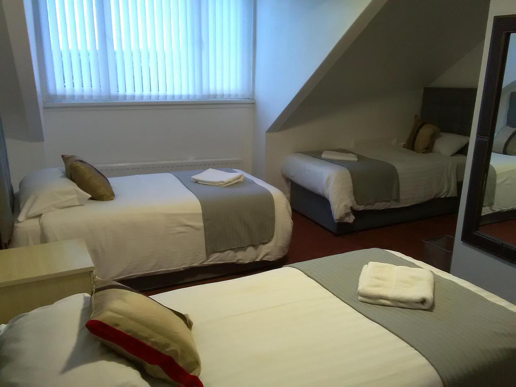 Clifton Hotel Newcastle Habitación foto