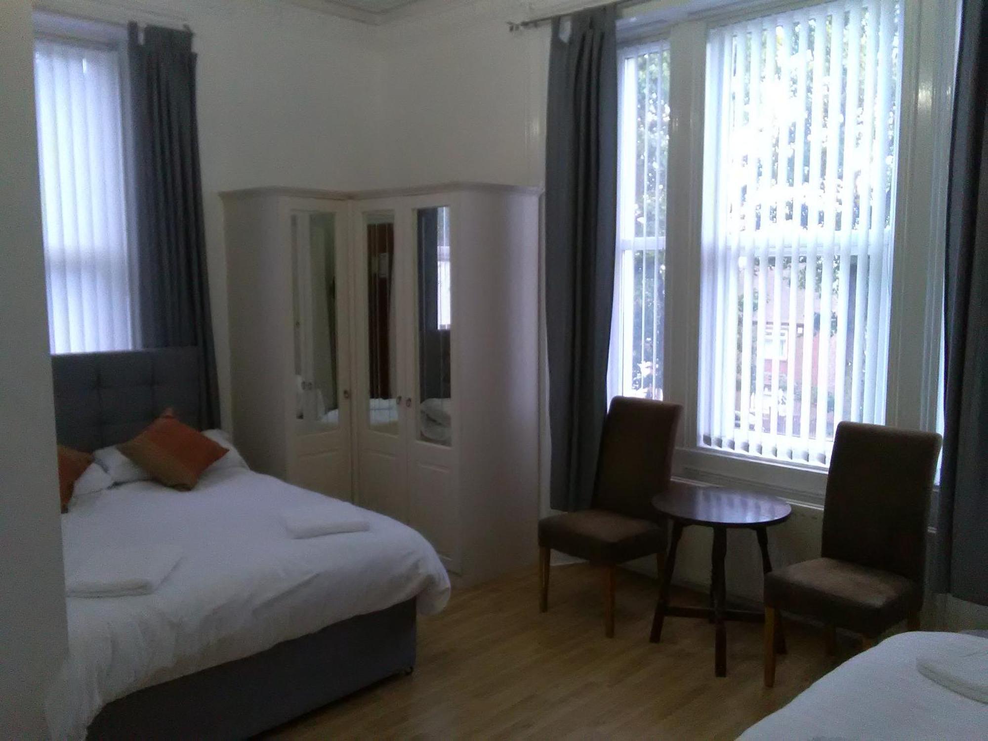 Clifton Hotel Newcastle Habitación foto