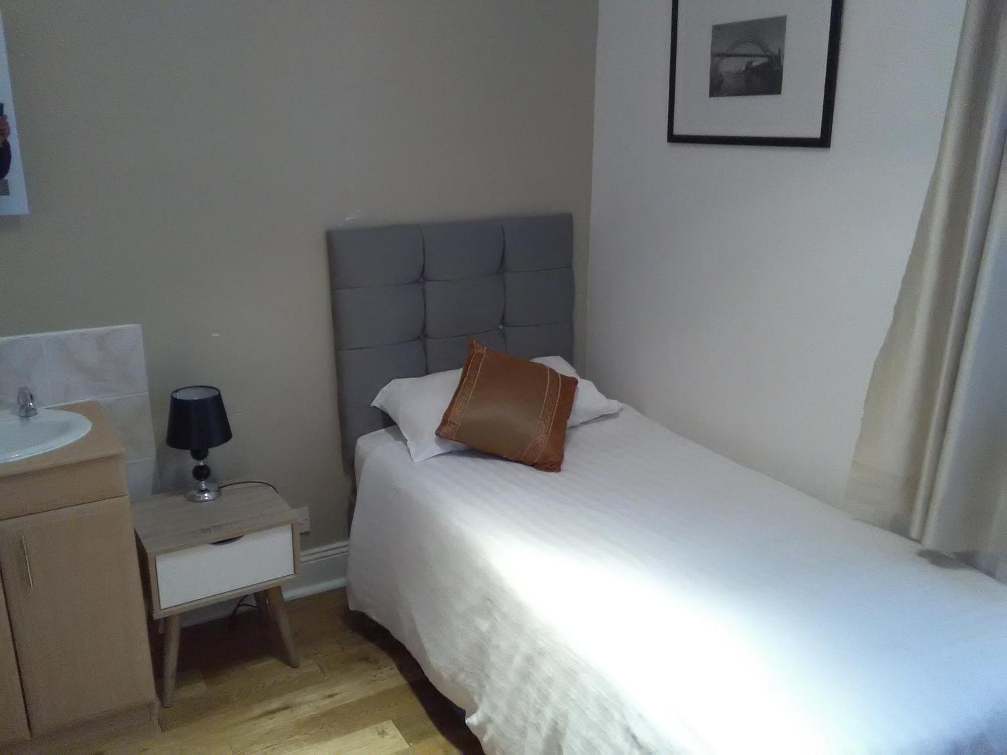Clifton Hotel Newcastle Habitación foto