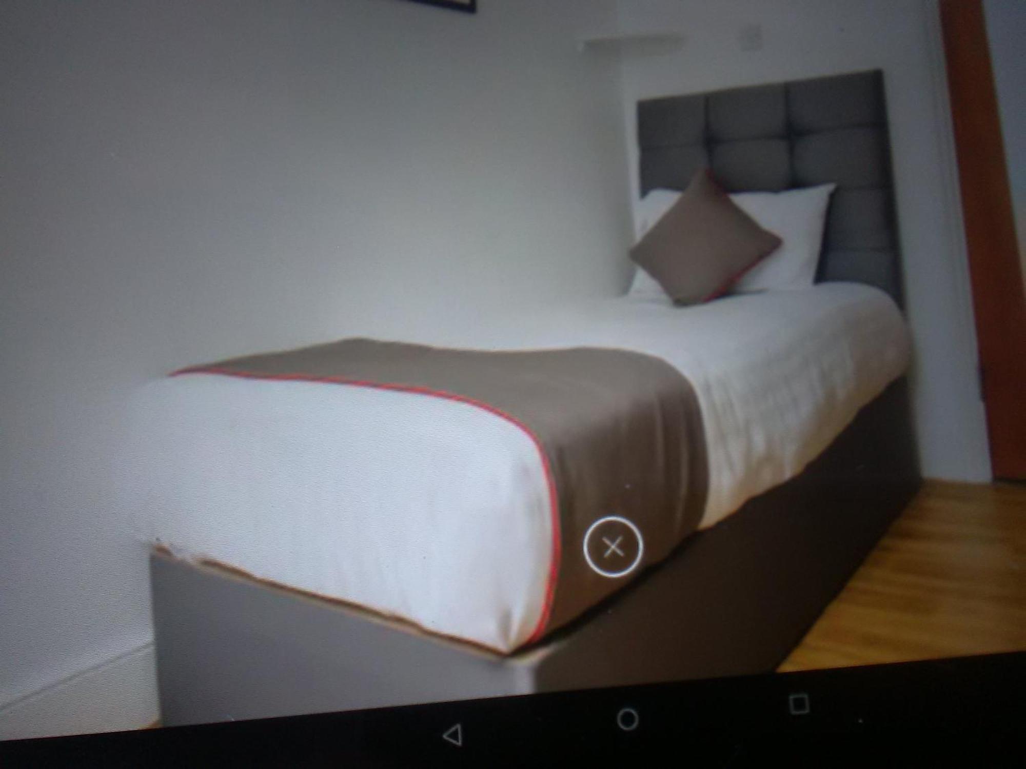 Clifton Hotel Newcastle Habitación foto