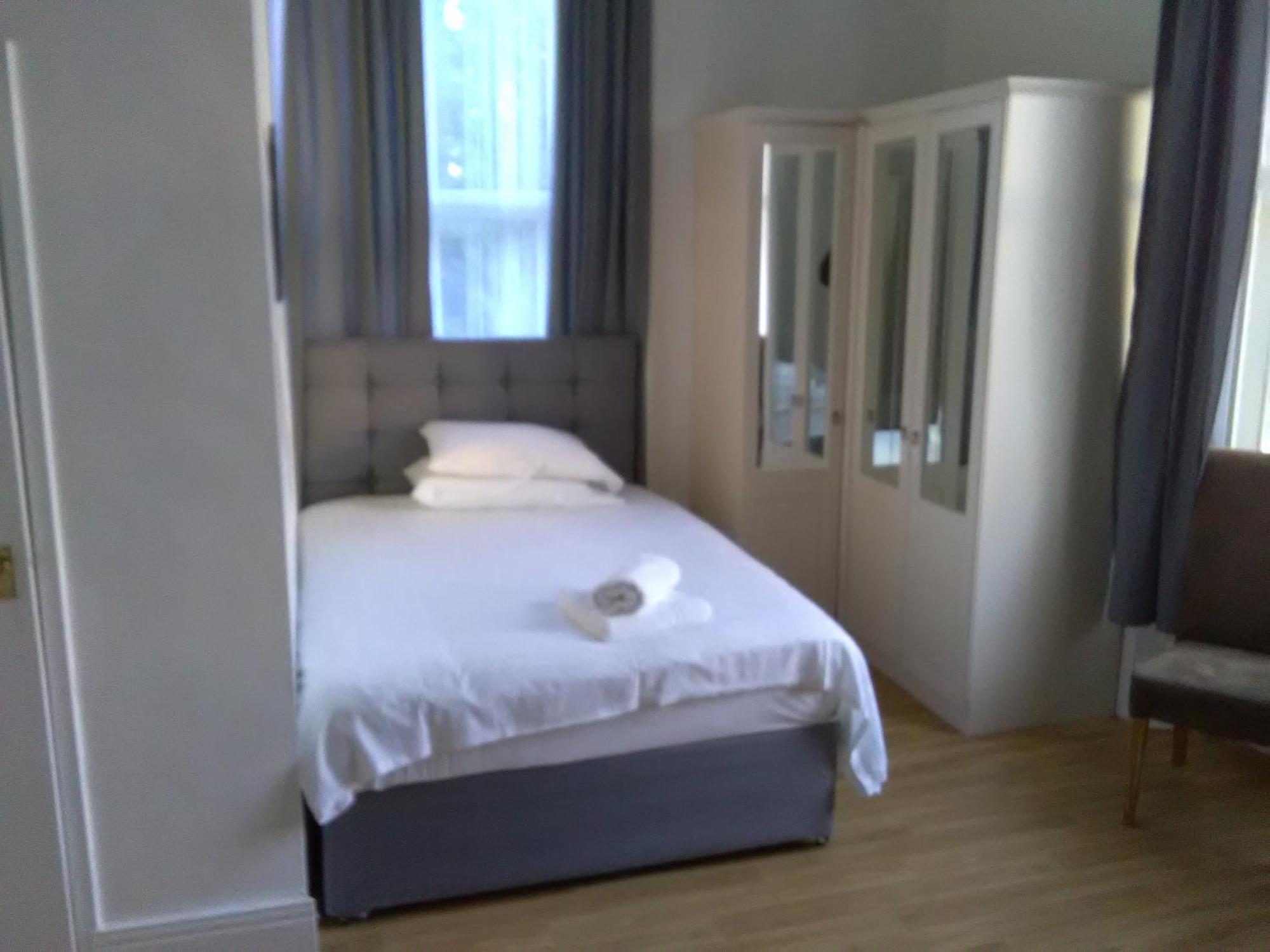 Clifton Hotel Newcastle Habitación foto